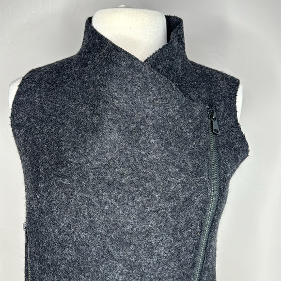 Peace by VSP Vest Unique style Size Medium - Picture 2 of 10